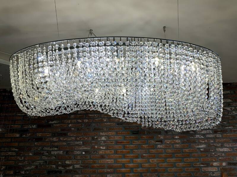 Nr B-14  Chandelier Crystal Spaceship with Swarovski-kristal  no 2