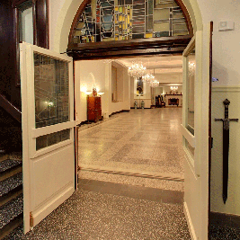 dinnerroom14-1.gif