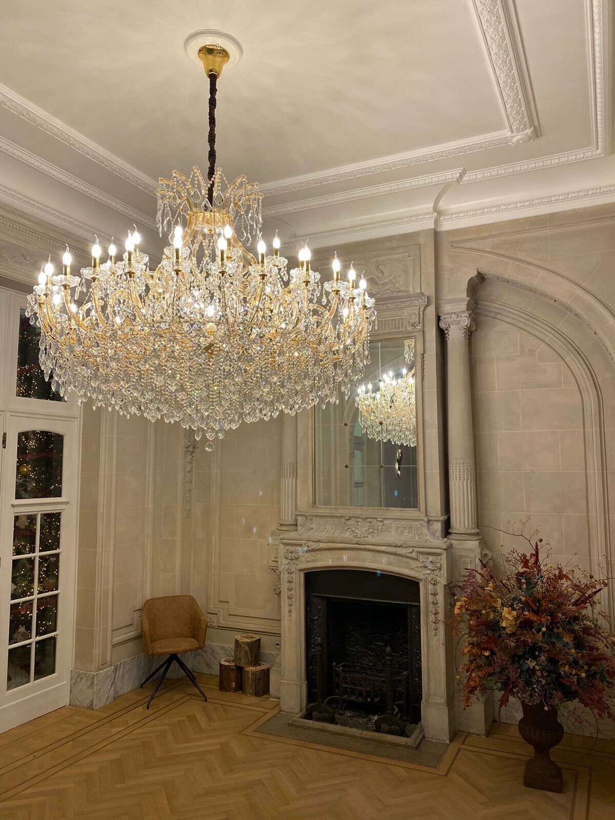 Nr A-8   Chandelier lighting with crystals - Big size gold color.    Dia 196 x 160 cm. No 1