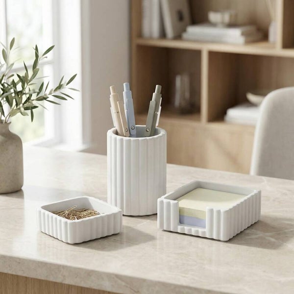 3️⃣ Desk Organization Kit