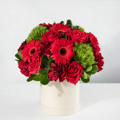 Eclipse con Gerberas y Rosas Rojas