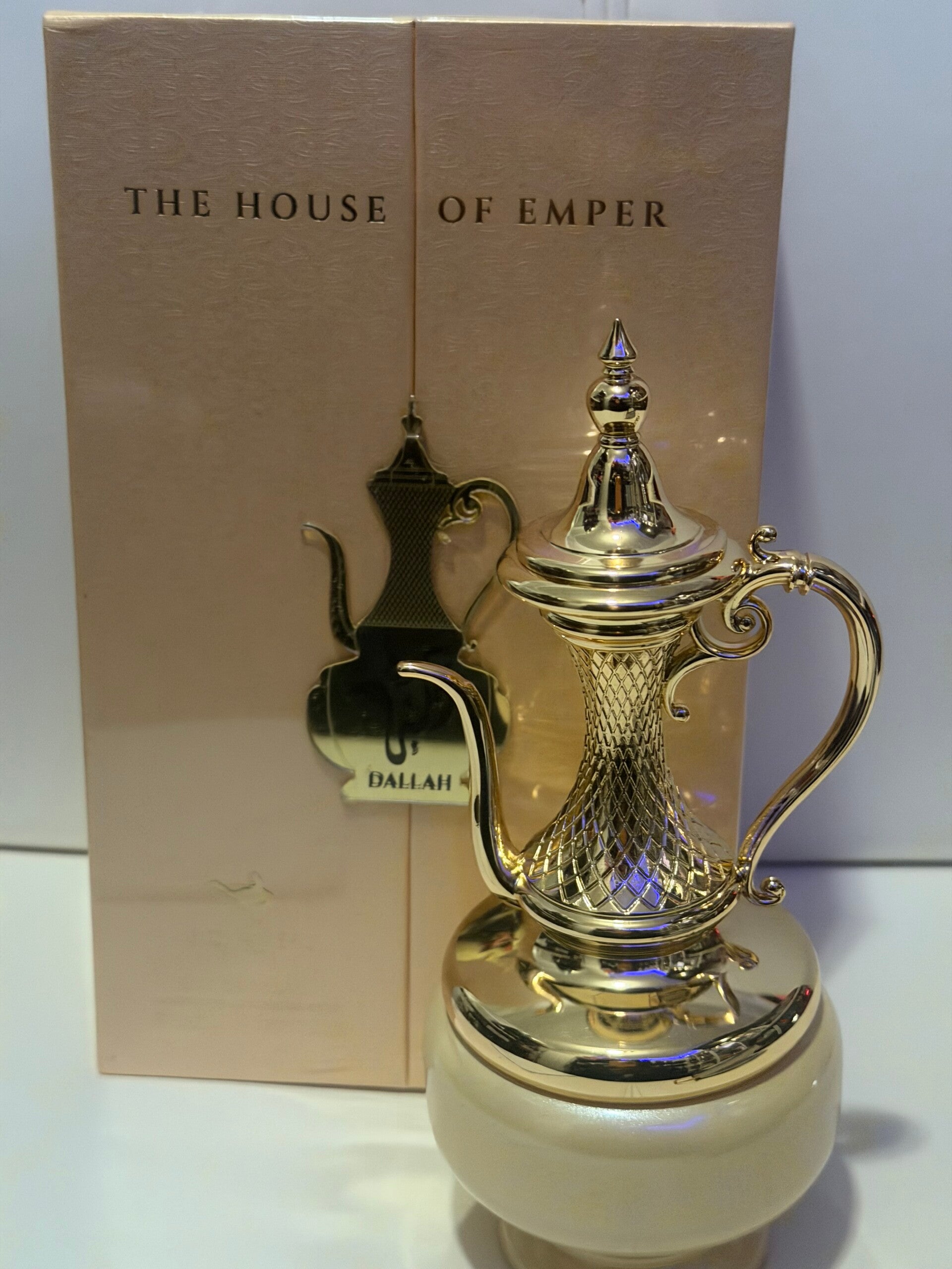 Le chameau elite The house of emper