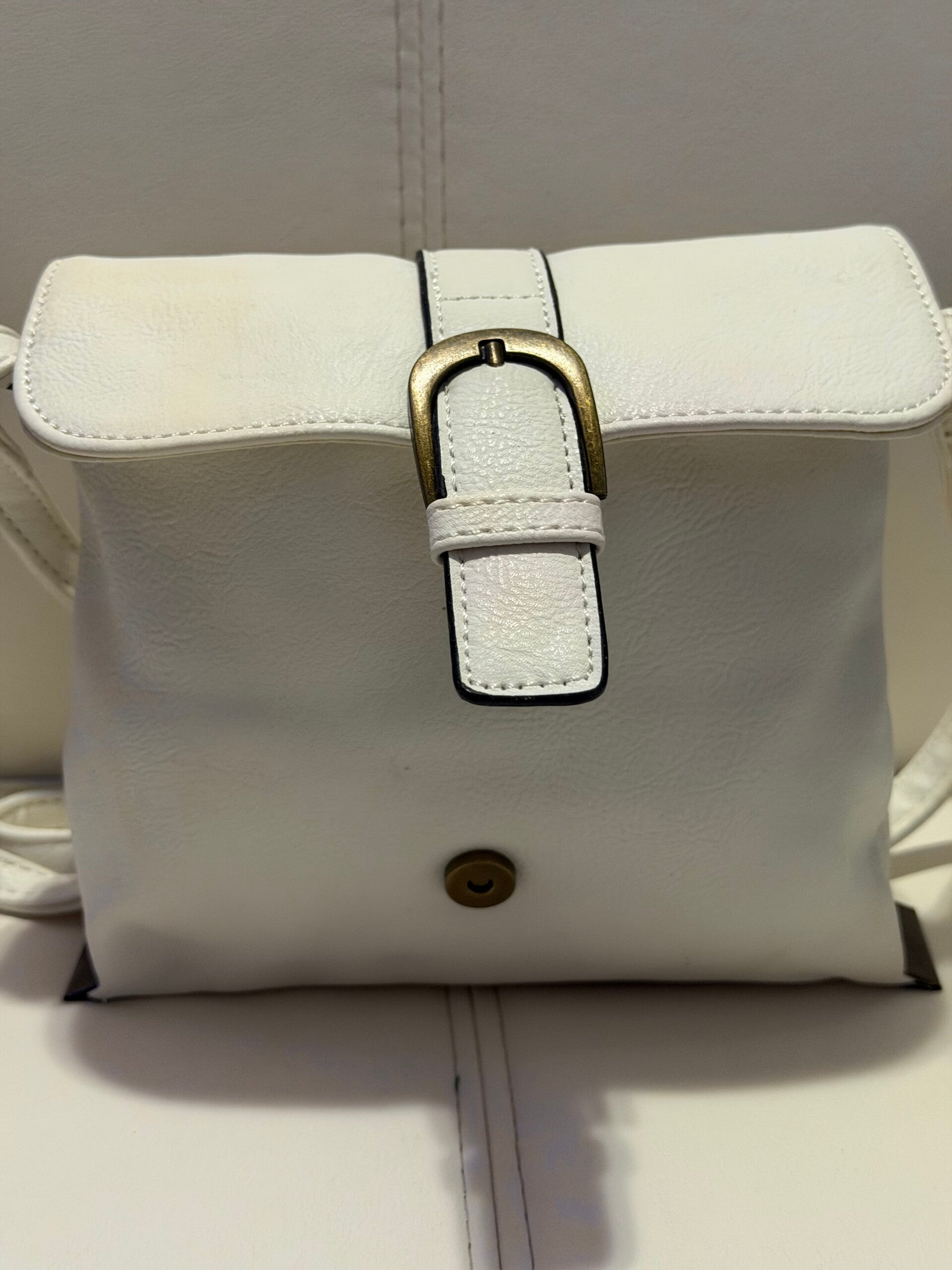 A na a tan crossbody