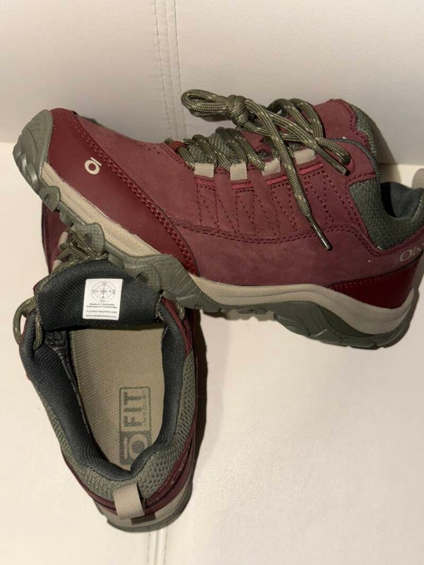 women's Oboz Ousel Low Waterproof hiking shoes in the Port colorway, featuring a B-DRY waterproof membrane and