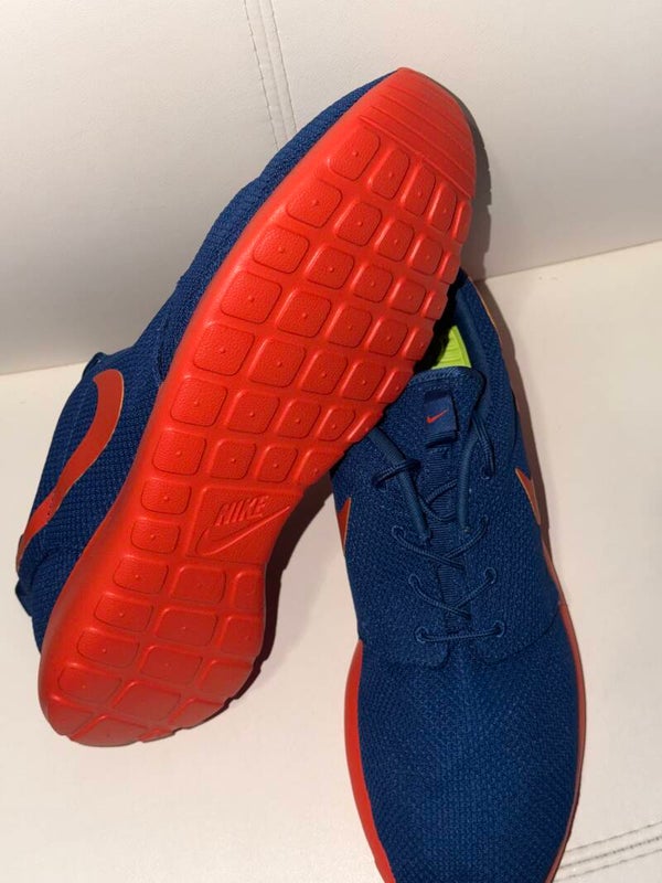 Nike rosherum