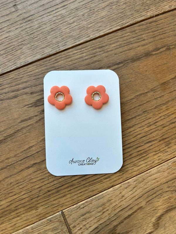 bloemen studs met gouden cirkel