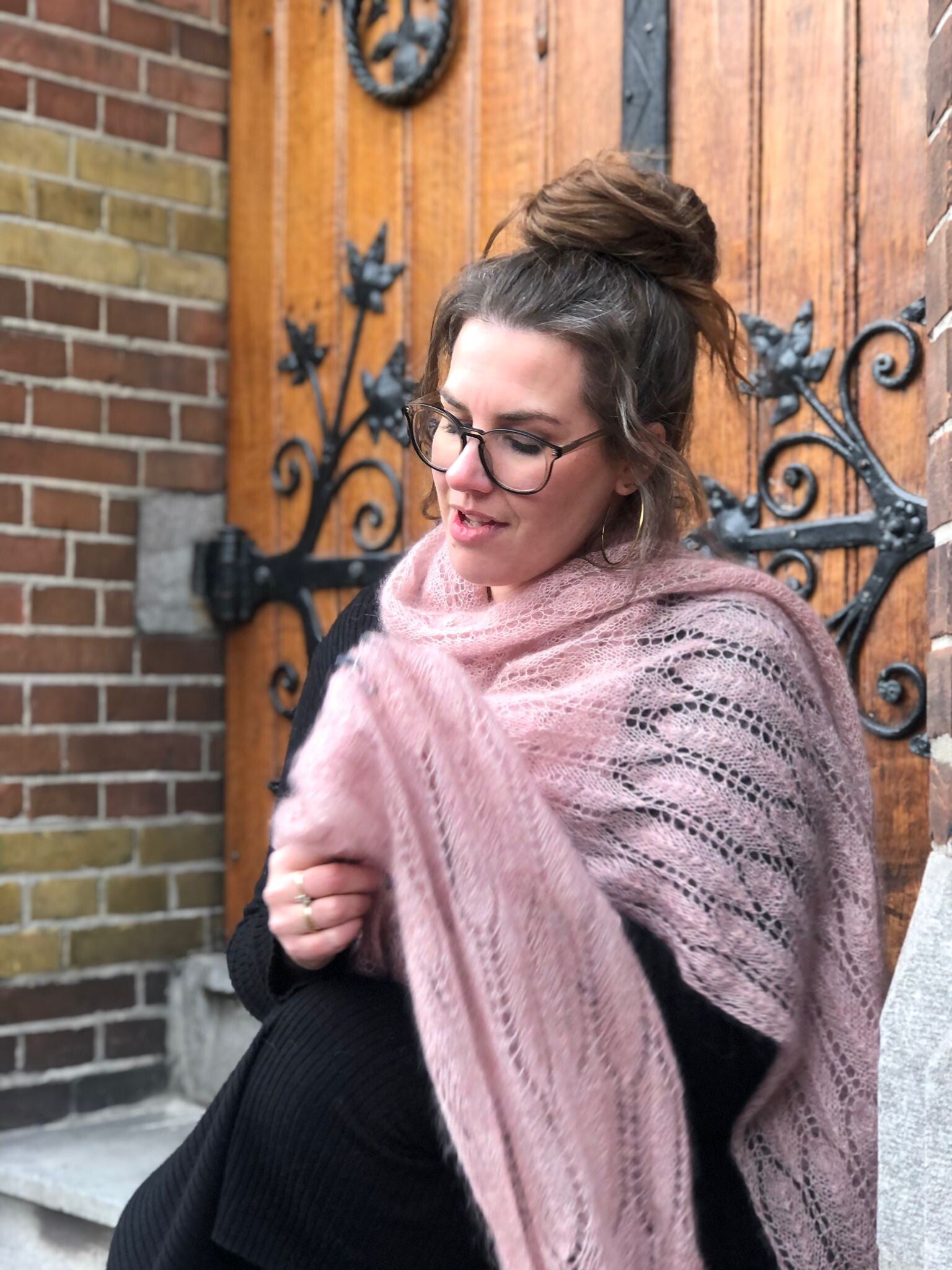 ENG Long laced feathers scarf