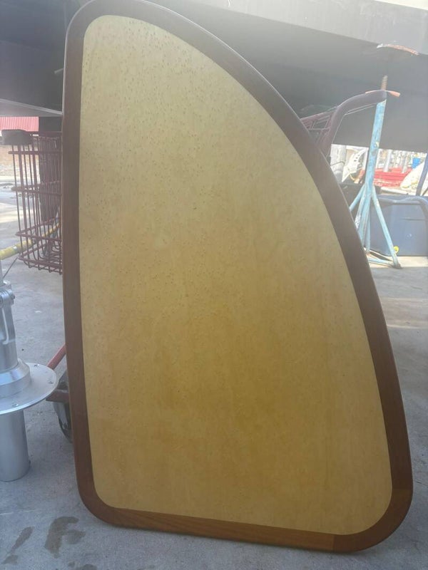 Base and foot of Marina Table  (Base y pie de Mesa)