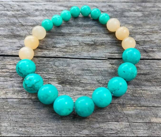 Turkoosi Howliitti+Keltainen kalsiitti