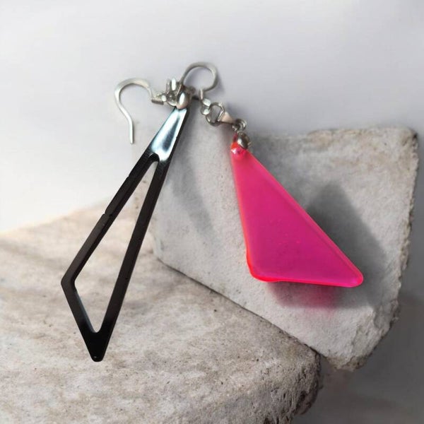 Boucles d'oreilles asymétrique colorique
