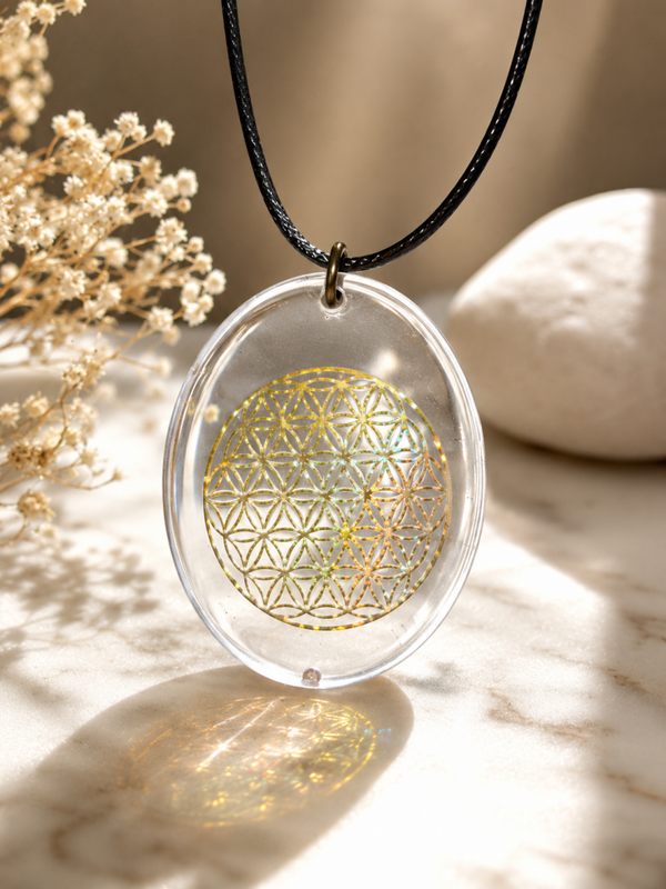 Collier en résine – Fleur de Vie Doré