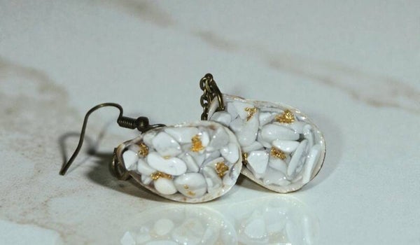 Boucle d'oreille en Howlite