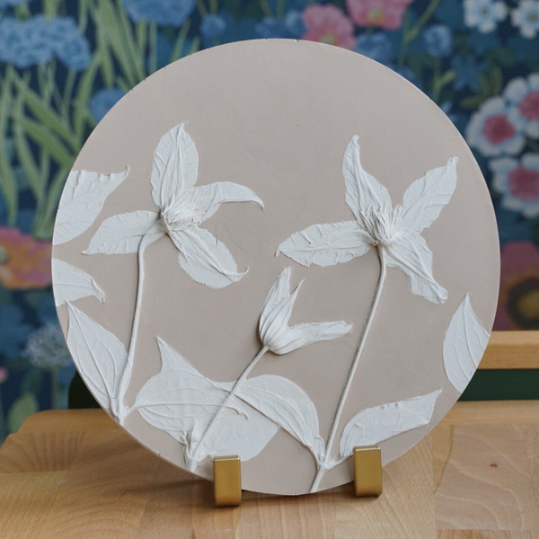 Clematis, beige
