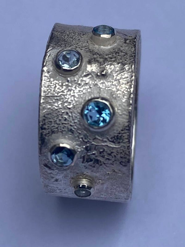 Zilveren ring met Topaas