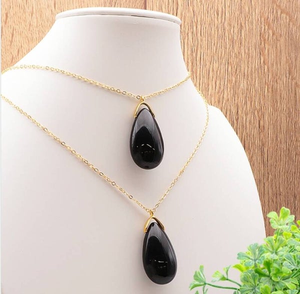 Pendentif goutte sautoir Obsidienne