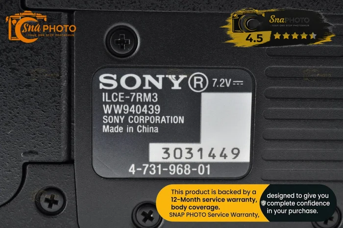 Sony α7R III (ILCE-7RM3) Mirrorless Camera