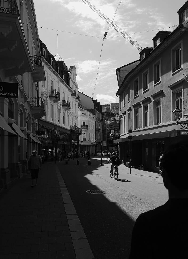 „B&amp;W – Baden-Baden Streetszene 