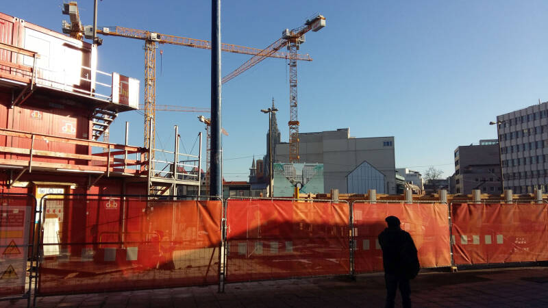 Betrachter-des-Baugeschehens