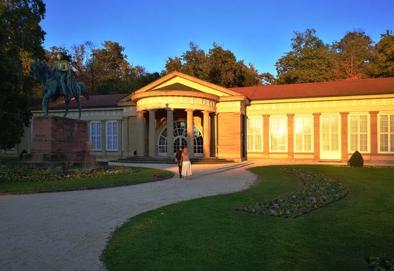 Der Kursaal Bad Cannstatt, Königsplatz 1