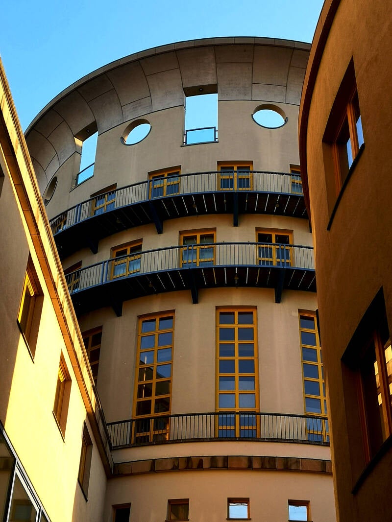 „Die Postmoderne gibt den Ton an – James Stirlings Turm der Musikhochschule Stuttgart 4