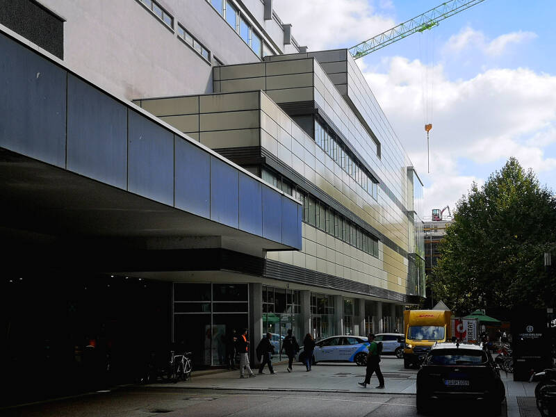 Ehemaliges Hertie-Kaufhaus, später Karstadt Sport