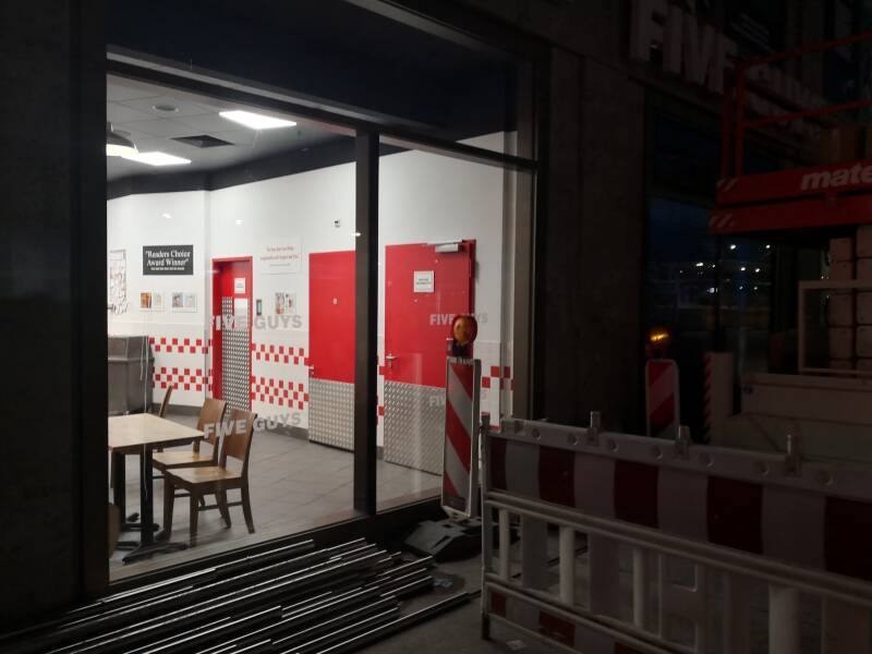 Five Guys, Bahnhofvorplatz 2021