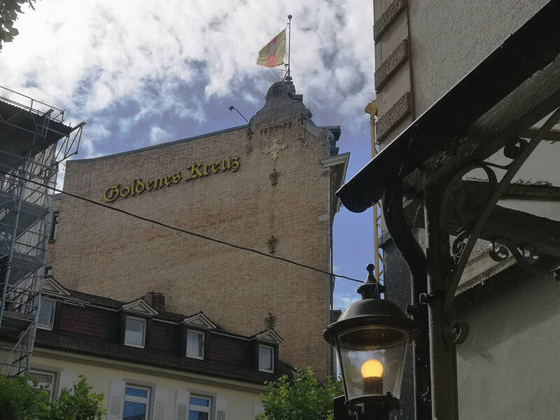Goldenes Kreuz 