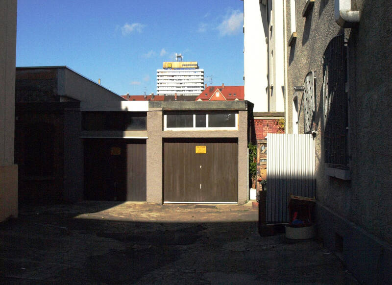 Hinterhof mit Universum Center