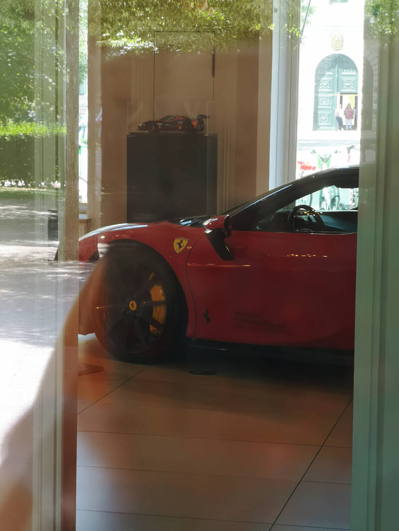 Inside Out – Ferrari, Hofgarten Side