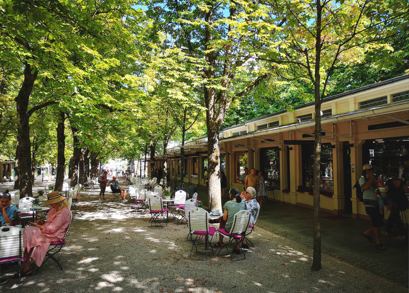 Kurhaus Kolonnaden, Baden Baden