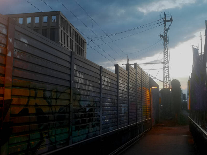 Mur antibruit, galerie urbaine – Schallschutzwand, urbane Galerie
