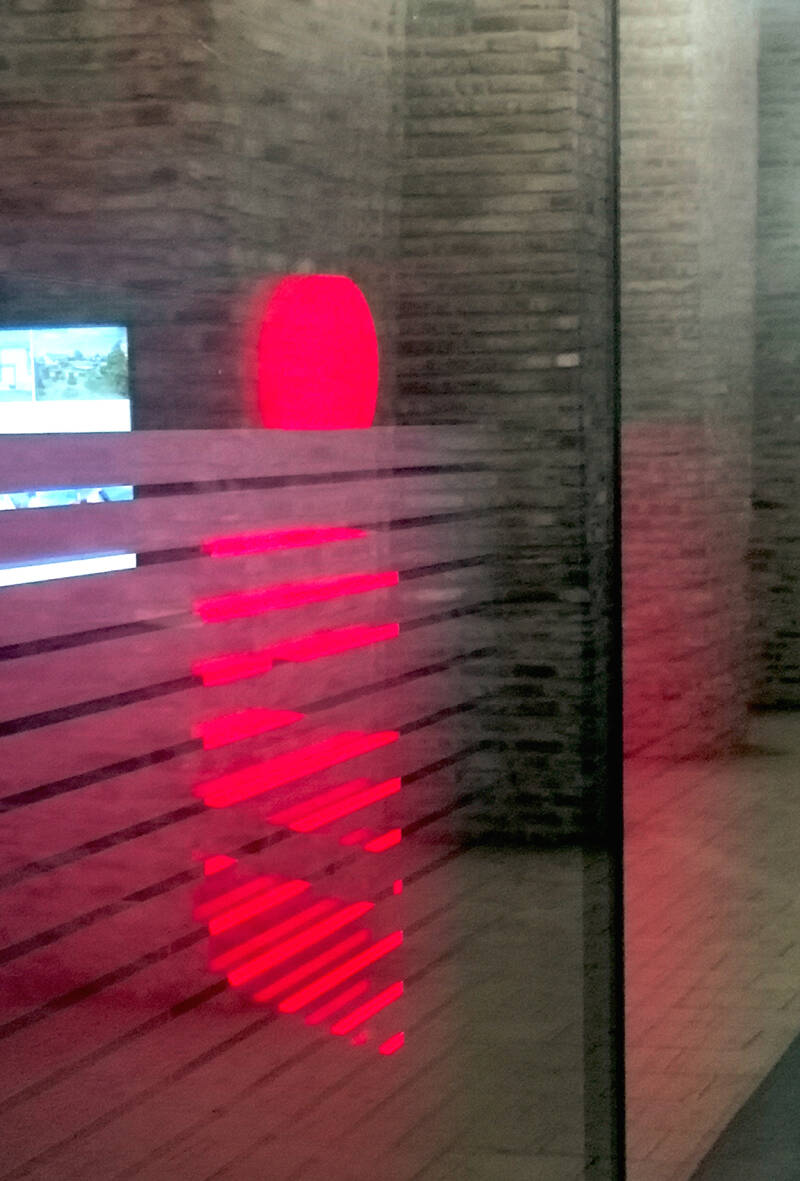 „Schaffa, spára, Häusle baua.“Passage Sparkasse Immo