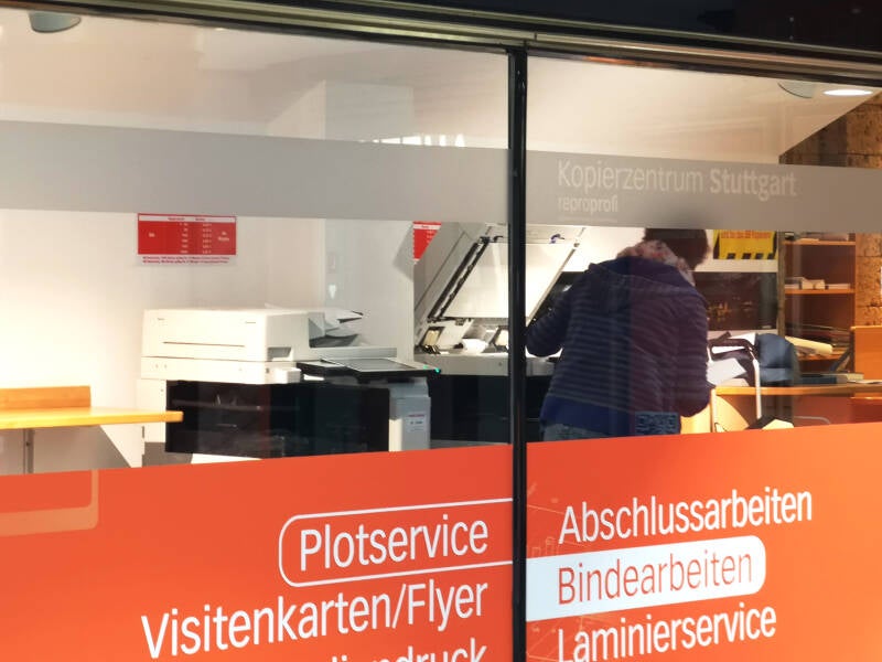 PLOTSERVICE 2 GLORIA PASSAGE