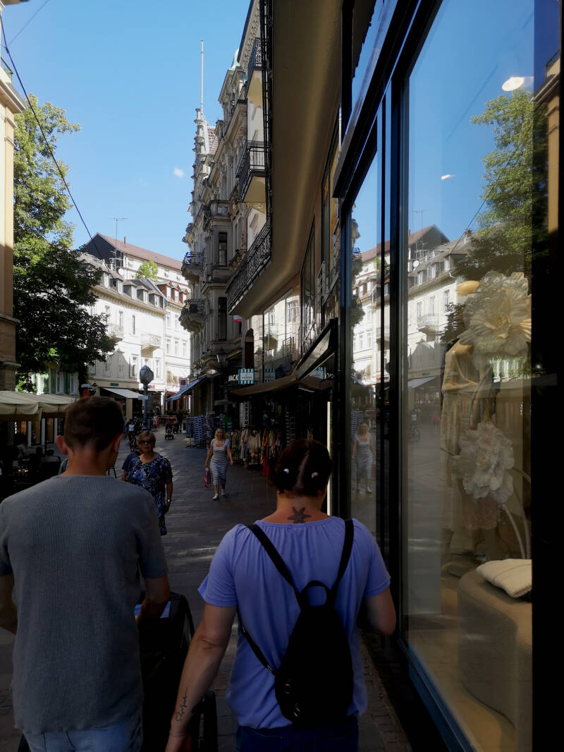 SGernsbacherstraße – links das Haus Victoria, Baden-Baden 