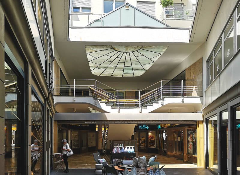 "Theatiner Filmkunst Kino 50er Jahre, in der Theatiner Passage web" "Theatiner Filmkunst Kino 50er Jahre, in der Theatiner Passage
