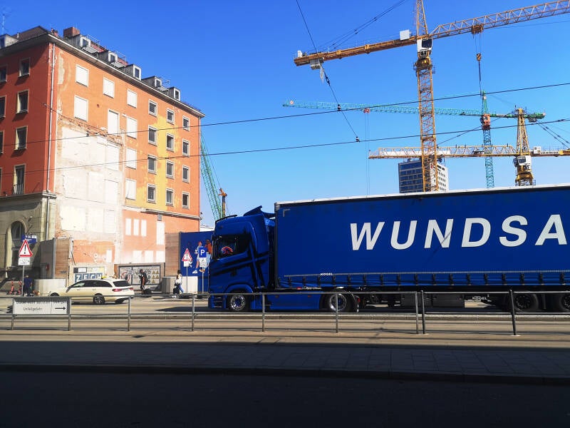 WUNDSA....M? - WUNDERSAM....!
