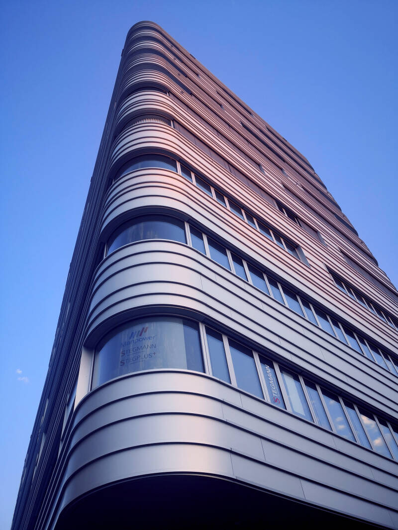 Y-Tower am Ehinger Tor 