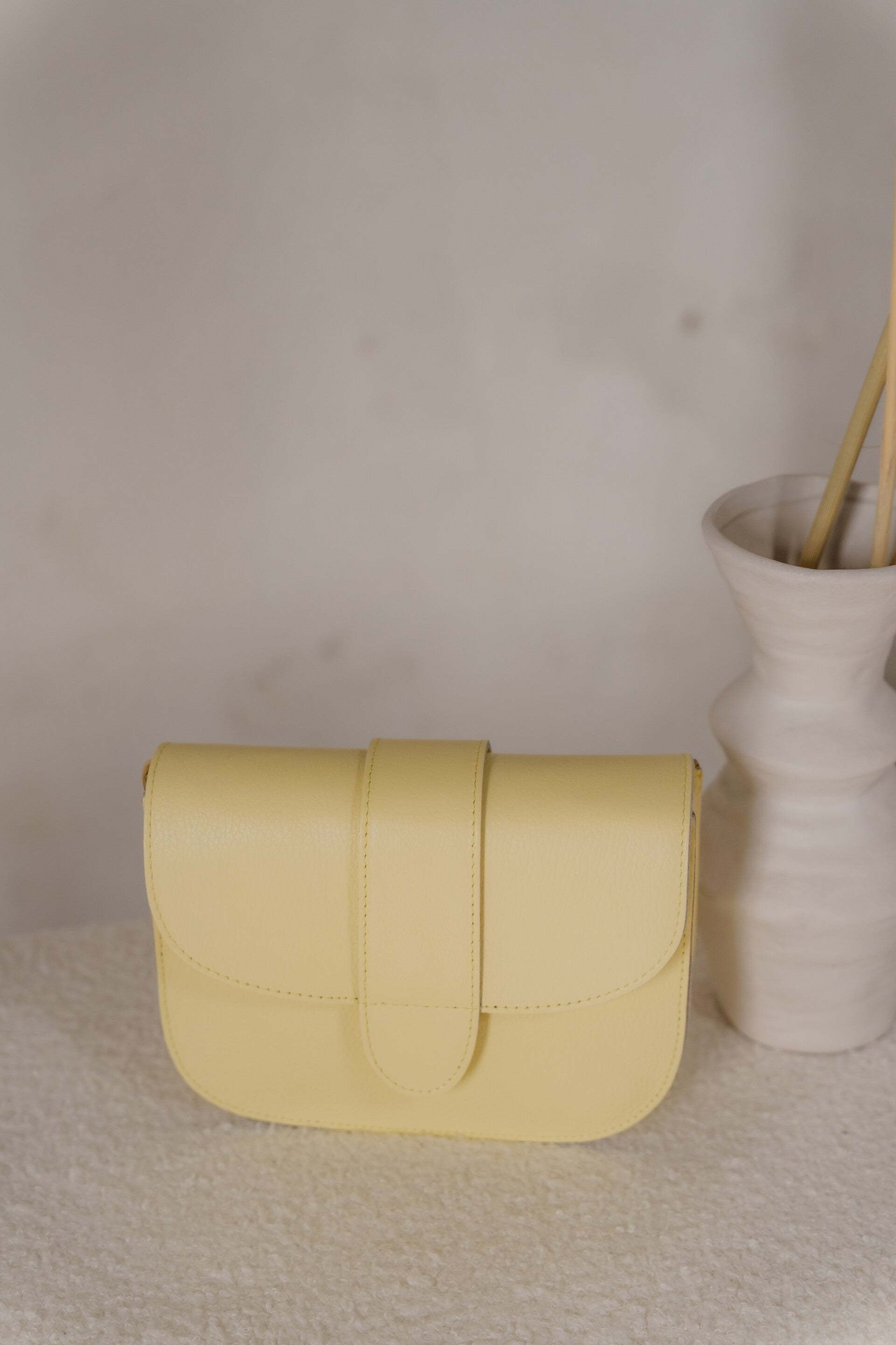 La Flor Tas Maan Leer - Butter yellow