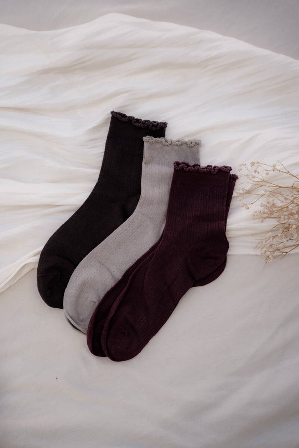 La Flor sokken ruffle bordeaux