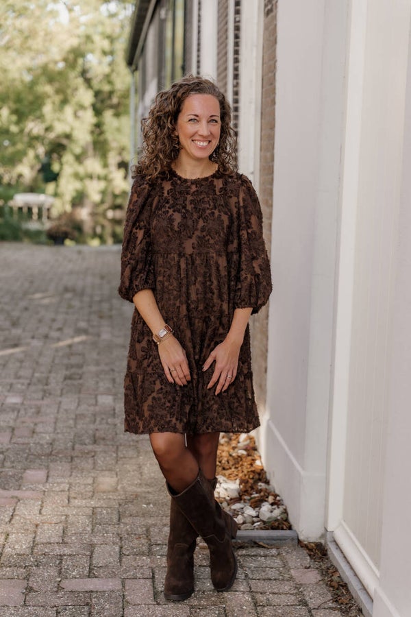 La Flor feather jurk donkerbruin