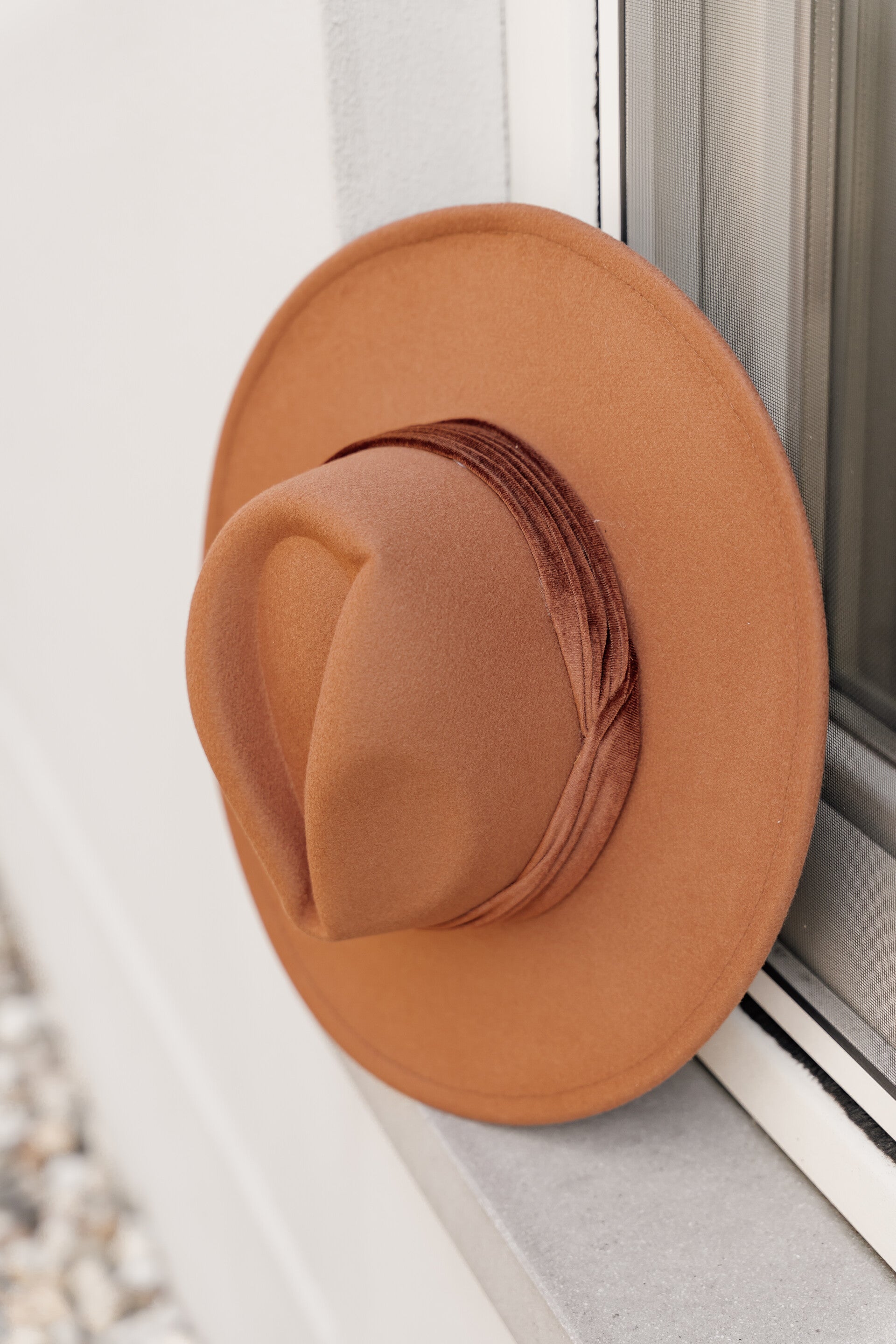 La Flor hoed velvet satijn - camel