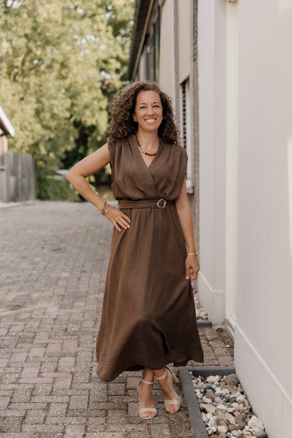 La Flor lange jurk mokka gouden gesp