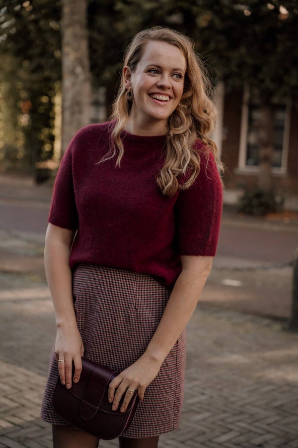 La Flor alpaca top bordeaux