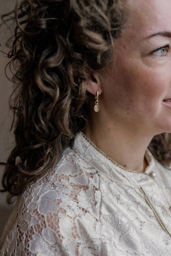 La Flor oorbellen kristal ovaal - beige