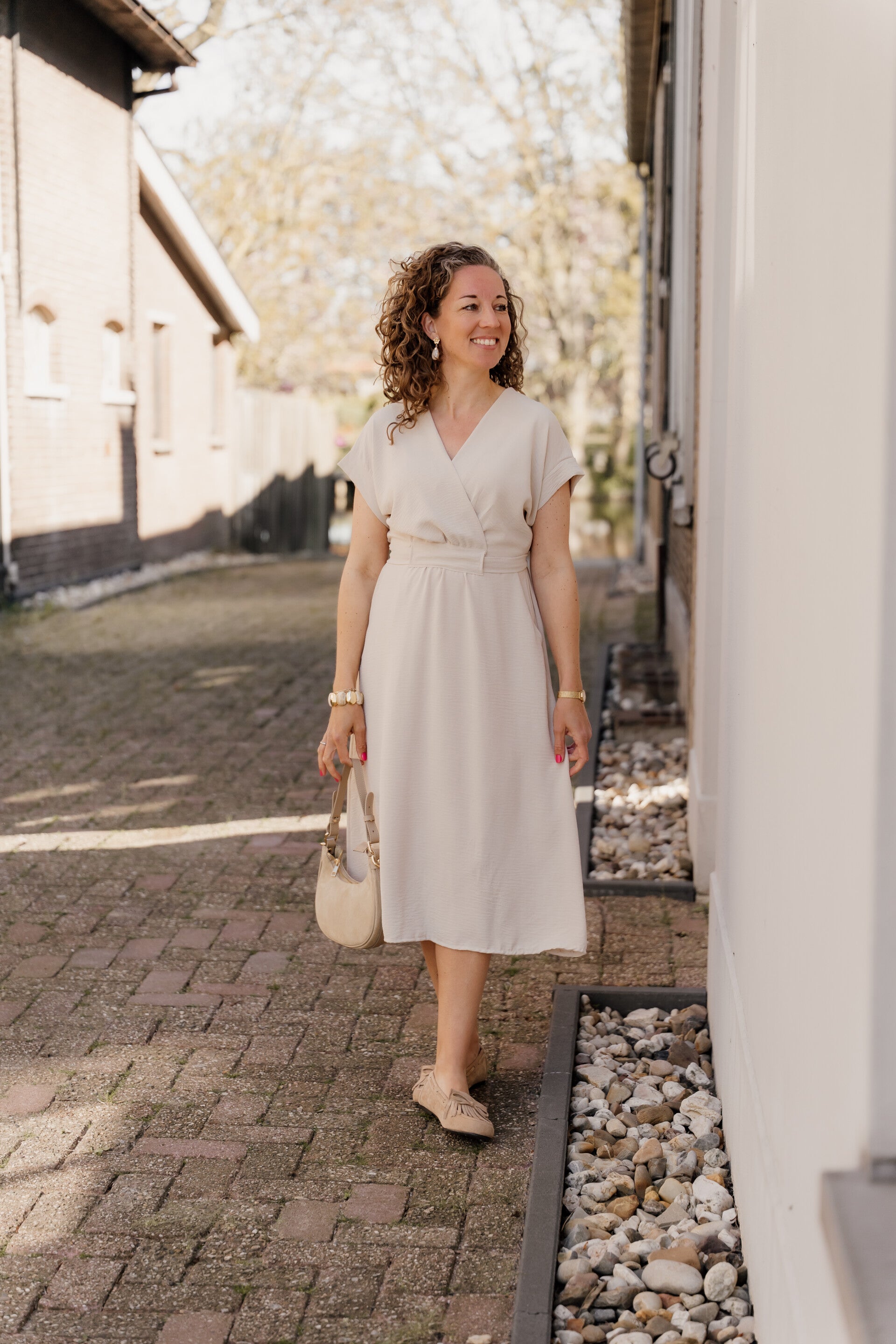 Azzurro jurk strikdetail - beige
