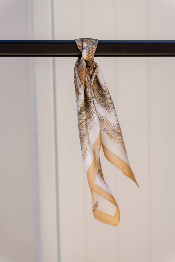 La Flor sjaaltje print beige-camel