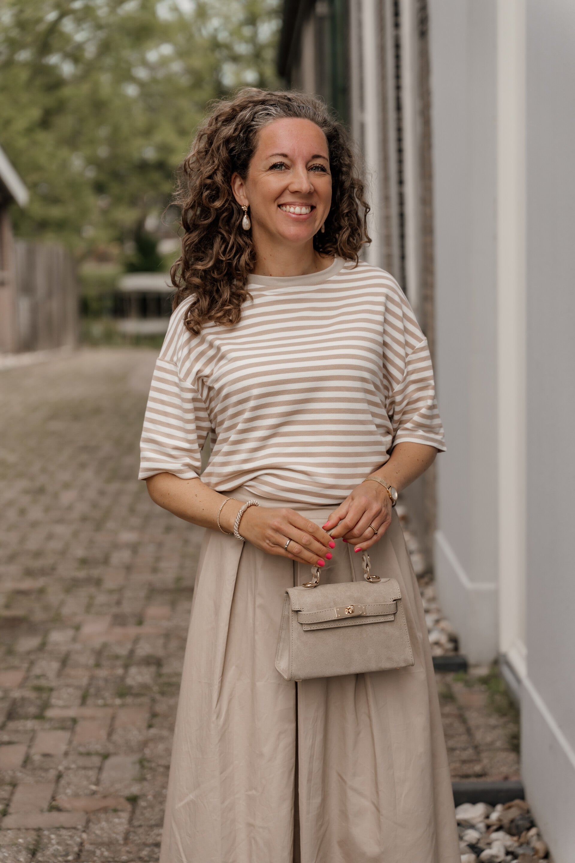 La Flor t-shirt streep beige-wit