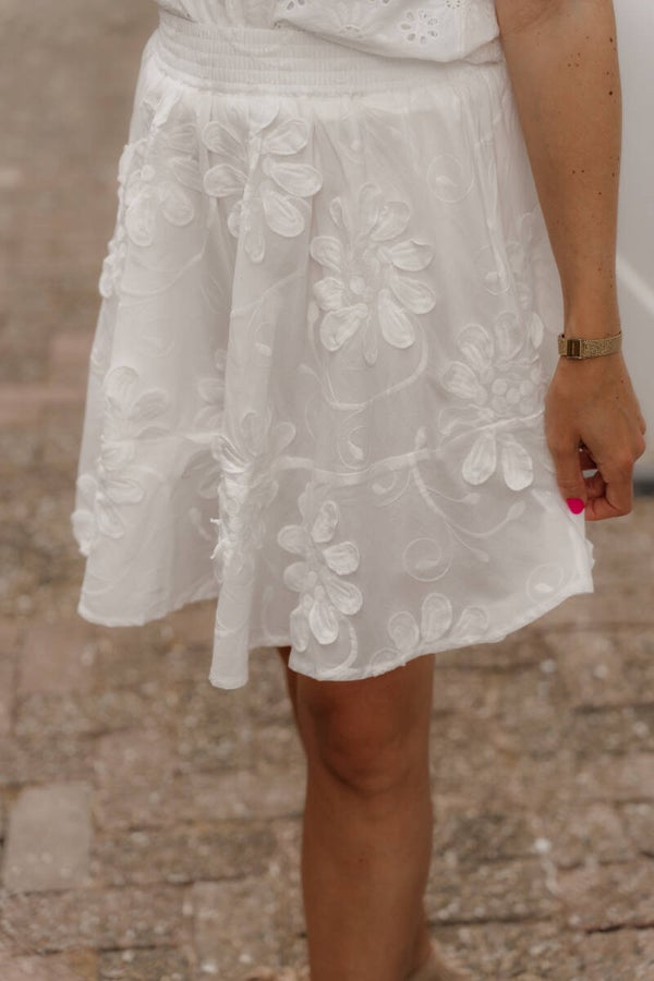 La Flor rok geborduurde bloemen wit