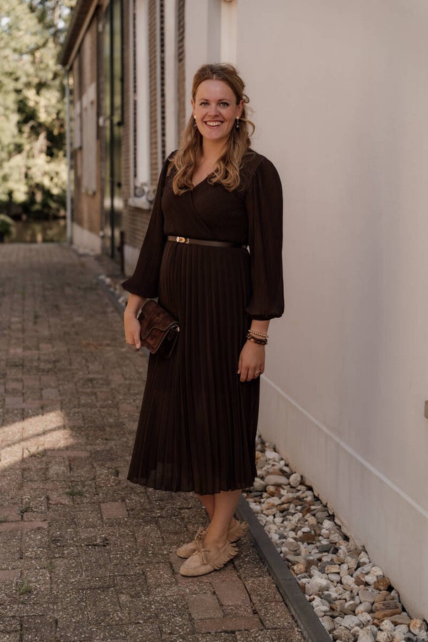 La Flor maxi plissé jurk bruin