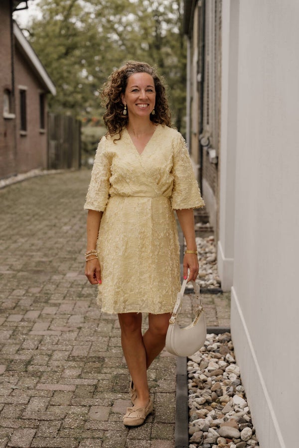 Azzurro feather jurk - butteryellow